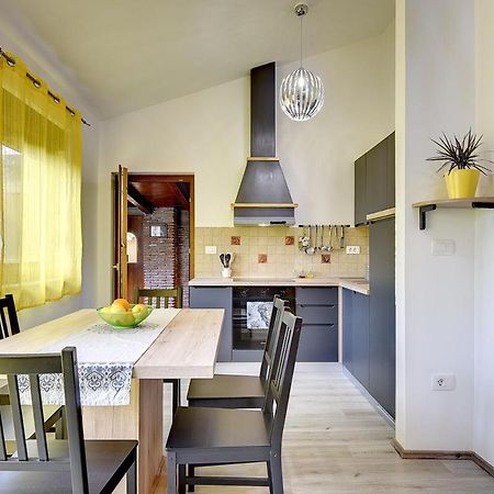 Villetta Ambrosiana Vodnjan Esterno foto
