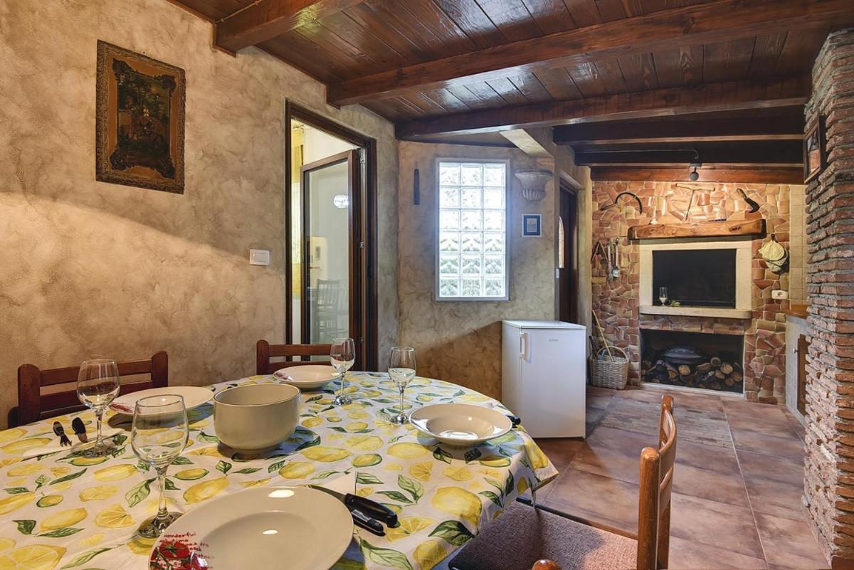 Villetta Ambrosiana Vodnjan Esterno foto