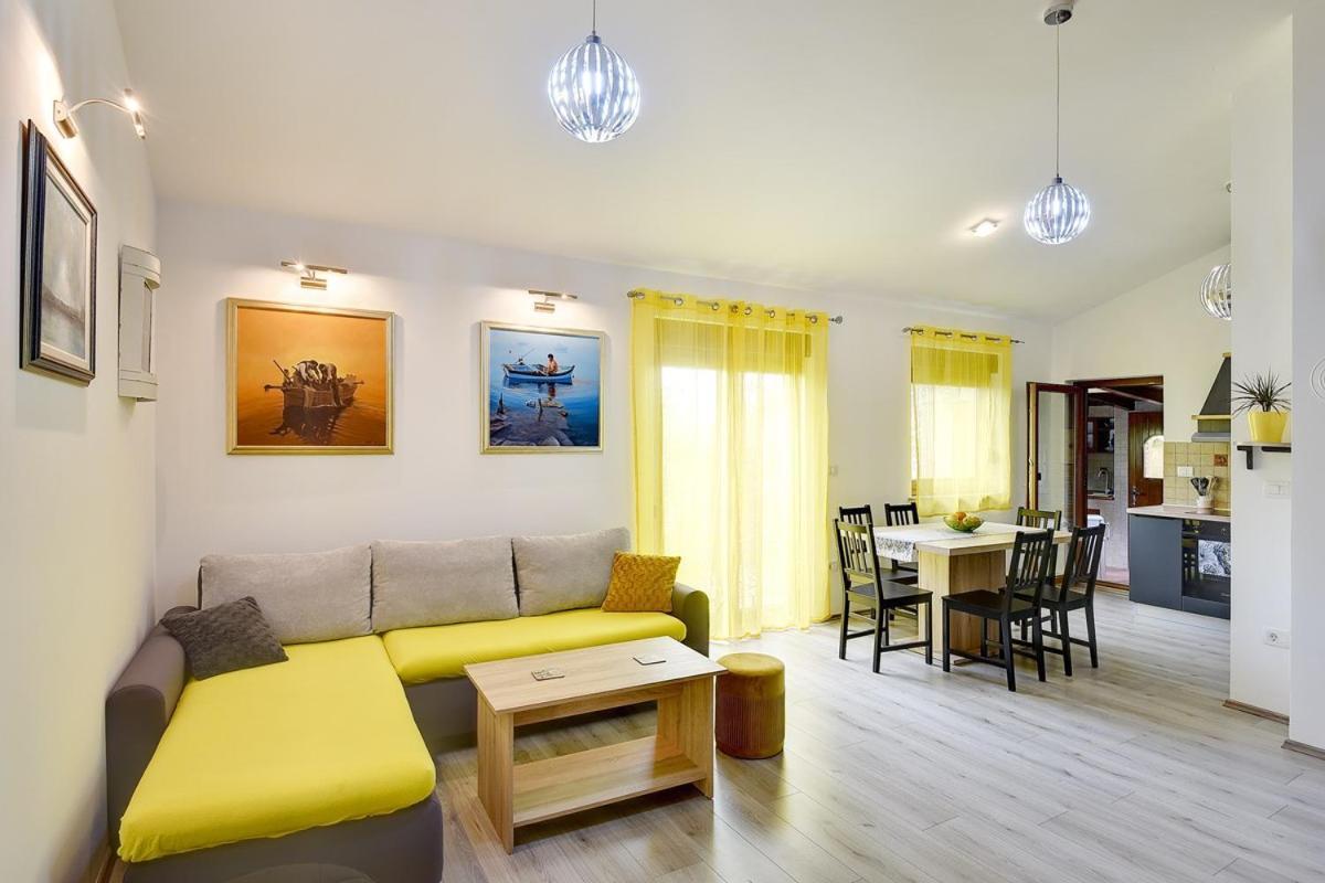 Villetta Ambrosiana Vodnjan Esterno foto