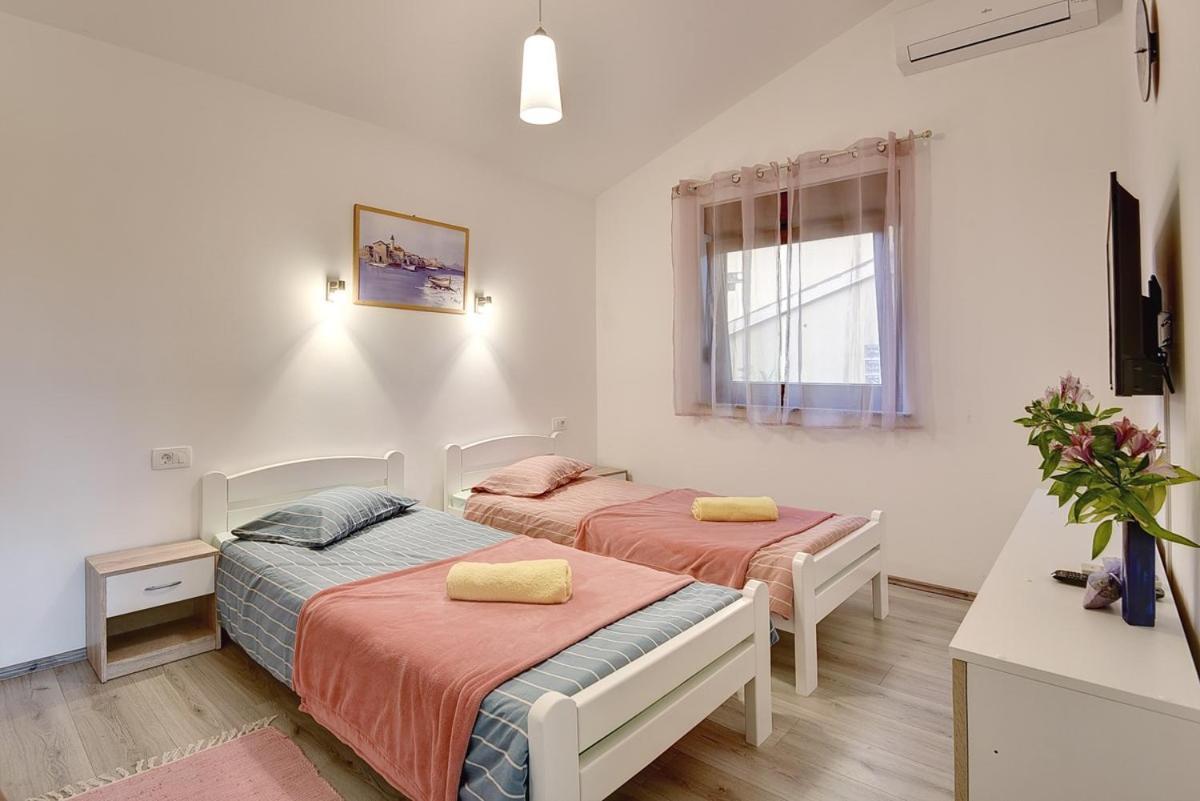 Villetta Ambrosiana Vodnjan Esterno foto